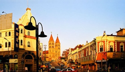 青島旅游集團(tuán)與臺(tái)灣鄉(xiāng)林集團(tuán)簽署戰(zhàn)略合作協(xié)議