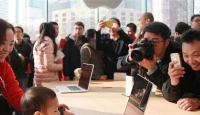 蘋果股價(jià)創(chuàng)下新紀(jì)錄 中國市場(chǎng)立了大功