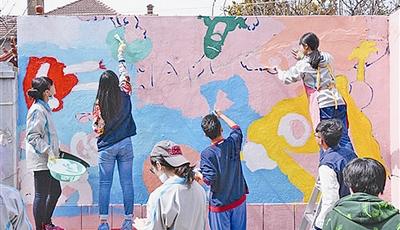 青岛九成中学生团员今年将成志愿者 