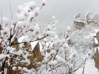 春雪映長城 江河裹銀裝