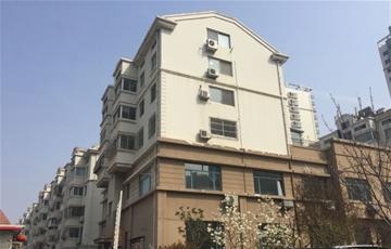 青島首個申請老樓裝電梯案例被暫停 居民訴求不同