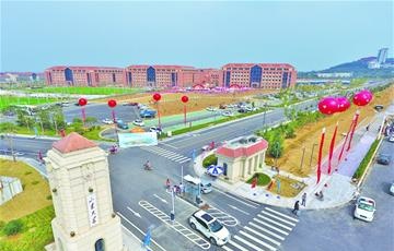 多所國內(nèi)外名校與青牽手 目前已引進(jìn)高校29所