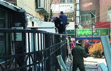 江西路沿線400余㎡違建集中拆除 清理19處違法板房