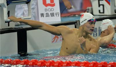 游泳冠軍賽孫楊再奪金 閆子貝50蛙破全國紀錄