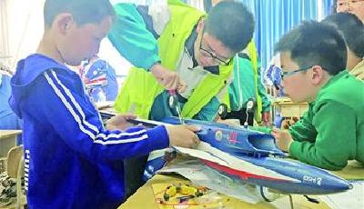 中小学生秀出“奇思妙想”