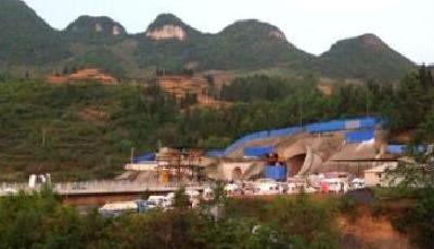 貴州在建高鐵隧道疑發生瓦斯爆炸 12人被困遇難