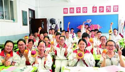 “棒棒”糖“必胜”饼都是爱的味道