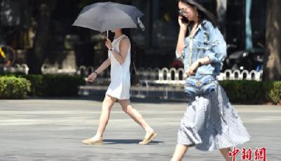 高溫暴雨預警齊發 氣象版圖南北“水火兩重天”