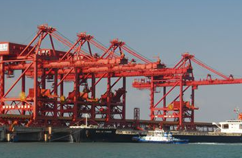 董家口總投資701億36個大項(xiàng)目集中投產(chǎn)開工簽約