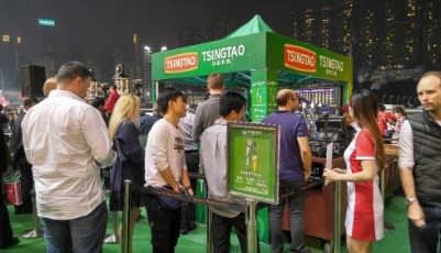 青島啤酒暢銷香港 綻放香江世紀情