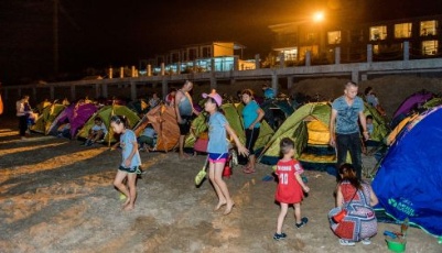途家“沙灘奇妙夜”，打造親子溝通之橋