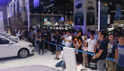 國務院：7月1日起，降低汽車整車及零部件進口關稅