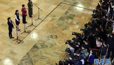 人民日報社論：開辟中國特色社會主義新境界