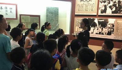 【十九大時光】堅守崗位迎盛會 堅定信心向未來——來自基層蹲點現(xiàn)場的報道