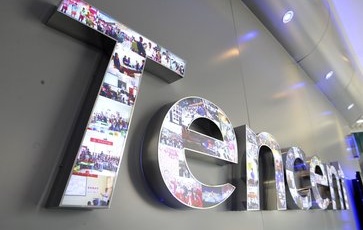 冒進的騰訊游戲在下什么棋