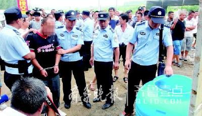 【謠言粉碎機】噴水被說"噴防腐劑" 10秒視頻差點毀蒙陰蜜桃