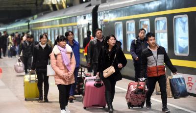 春運(yùn)火車票預(yù)售時(shí)間表出爐 除夕票1月17日起售