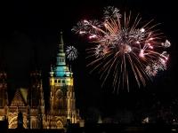 煙花點(diǎn)亮布拉格