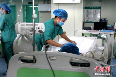 卫计委：更加健全医保体系 积极实施两孩政策