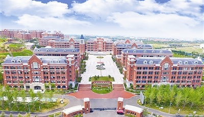 多维度构建“精品学校”体系 