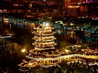 “明湖夜宴” 點(diǎn)靚濟(jì)南