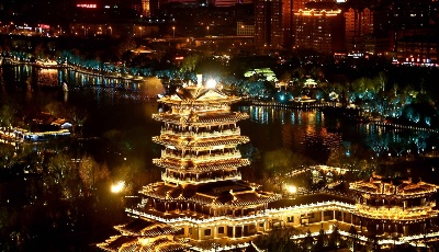 “明湖夜宴” 點靚濟南