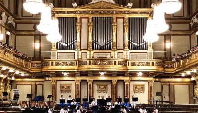 青岛大学附属中学“艺术”成就学生走向世界大舞台