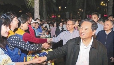 海口三港今晨恢復(fù)通航：能見度好轉(zhuǎn) 滯留車輛仍超8000輛