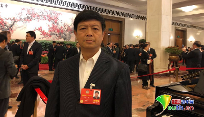 當(dāng)手機(jī)成為孩子的“玩具” 林陽委員：綠色網(wǎng)絡(luò)進(jìn)農(nóng)家十分必要