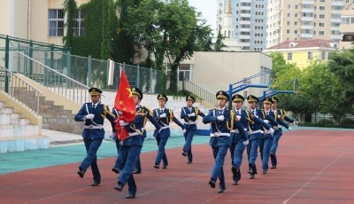 玩社团、当班长、写省身日记 青岛57中学生自主管理开花结果