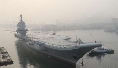 我國(guó)第二艘航母首次出海試驗(yàn)