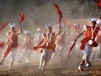    安塞腰鼓展雄風