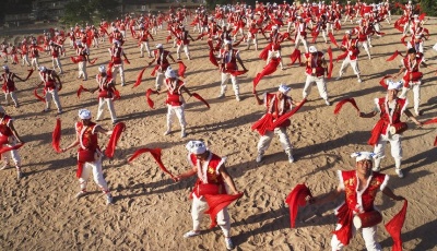    安塞腰鼓展雄風