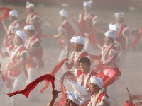    安塞腰鼓展雄風