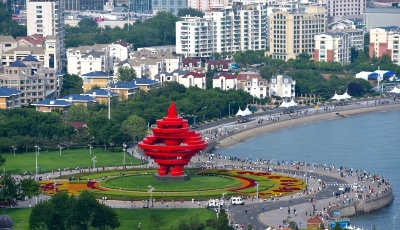 迎接青島峰會述評：貢獻全球治理新方案