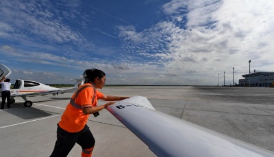 【高溫下的勞動者】酷暑中揮灑青春汗水