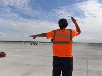 【高溫下的勞動者】酷暑中揮灑青春汗水