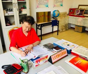 【网事如歌·青岛故事】为万名听众宣讲 市北夏玉波工作室热心服务社区群众
