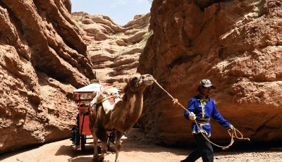 發(fā)改委：降低重點國有景區(qū)門票價格 絕不能明降暗升