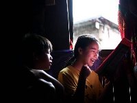 大山深處，愛心照亮貧困女孩求學(xué)路