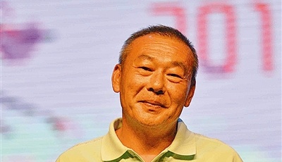 无私奉献 甘为人梯铸师魂 