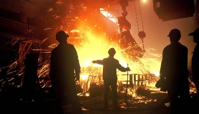 在新時代黨的真摯關(guān)懷下不斷奮進(jìn)——習(xí)近平總書記關(guān)心工人階級和工會工作紀(jì)實(shí)