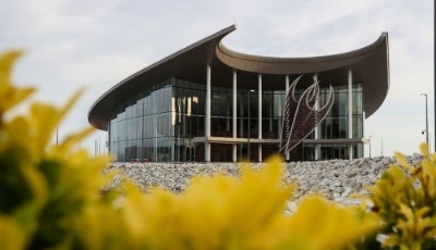 十字路口的中國引領(lǐng)