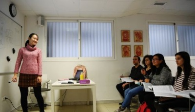 通訊：中文教學(xué)在西班牙結(jié)碩果