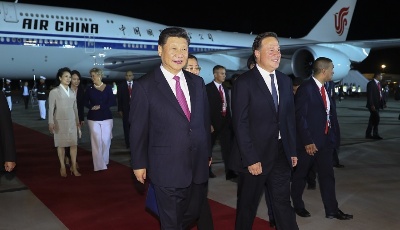 習近平抵達巴拿馬城開始對巴拿馬共和國進行國事訪問