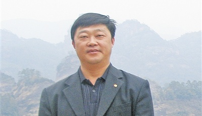 平度市西关小学校长董福寿：诗性教育，让生命诗意地栖居 