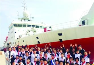 “蓝风”驻校，打造家校共育爆款