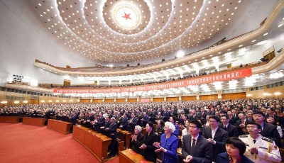 縱橫正有凌云筆