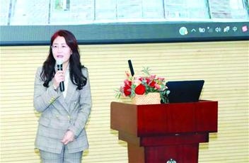 生本多能 点燃学生阅读热情