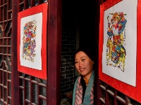 木版上“印”出年味